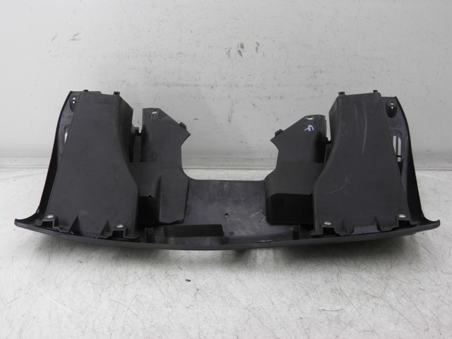 photo de TAPA FRONTAL SUPERIOR SUZUKI BURGMAN EXECUTIVE 650 (2008 - 2010)