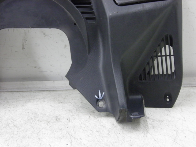 photo de TAPA FRONTAL SUPERIOR SUZUKI BURGMAN EXECUTIVE 650 (2008 - 2010)