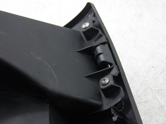 photo de TAPA FRONTAL SUPERIOR SUZUKI BURGMAN EXECUTIVE 650 (2008 - 2010)