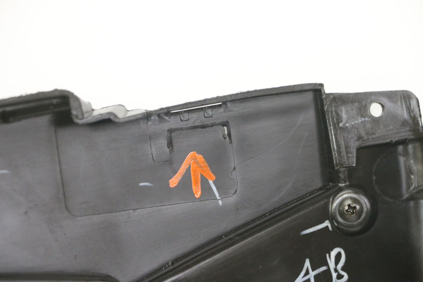 photo de PANEL INTERIOR APRILIA SXR 50 (2021 - 2023)