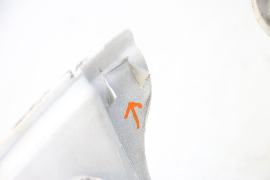 photo de TAPA FRONTAL INTERIOR PIAGGIO VESPA GTS SUPER IE 125 (2009 - 2016) - Otra perspectiva