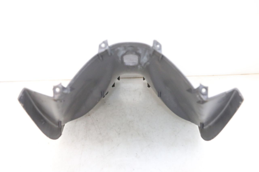 photo de TAPA FRONTAL INTERIOR PEUGEOT VIVACITY 100 (1999 - 2008) - Zoom sobre los componentes