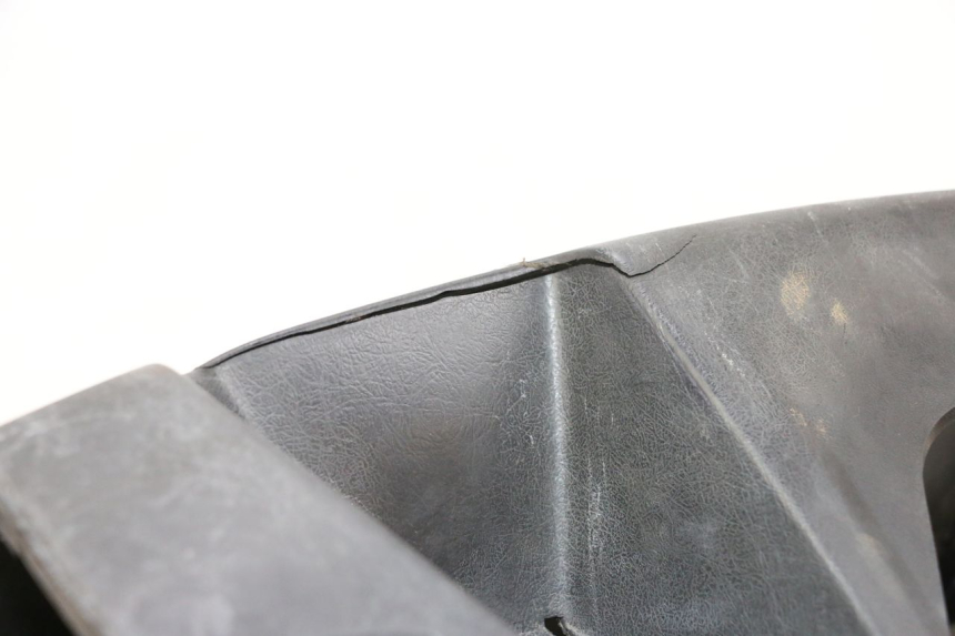 photo de PANEL INTERIOR YAMAHA XMAX X-MAX 125 (2006 - 2009) - Zoom estado de uso