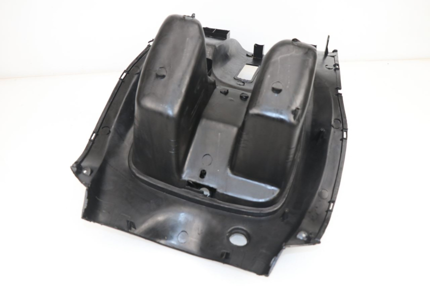 photo de TAPA FRONTAL INTERIOR YIYING YY T POWER MAX 125 (2006 - 2016)