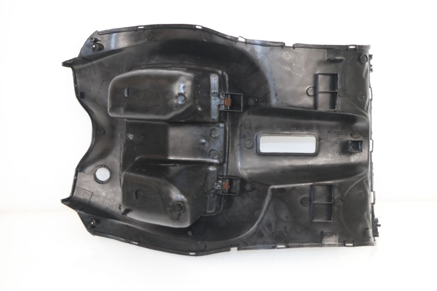 photo de TAPA FRONTAL INTERIOR YIYING YY T POWER MAX 125 (2006 - 2016)