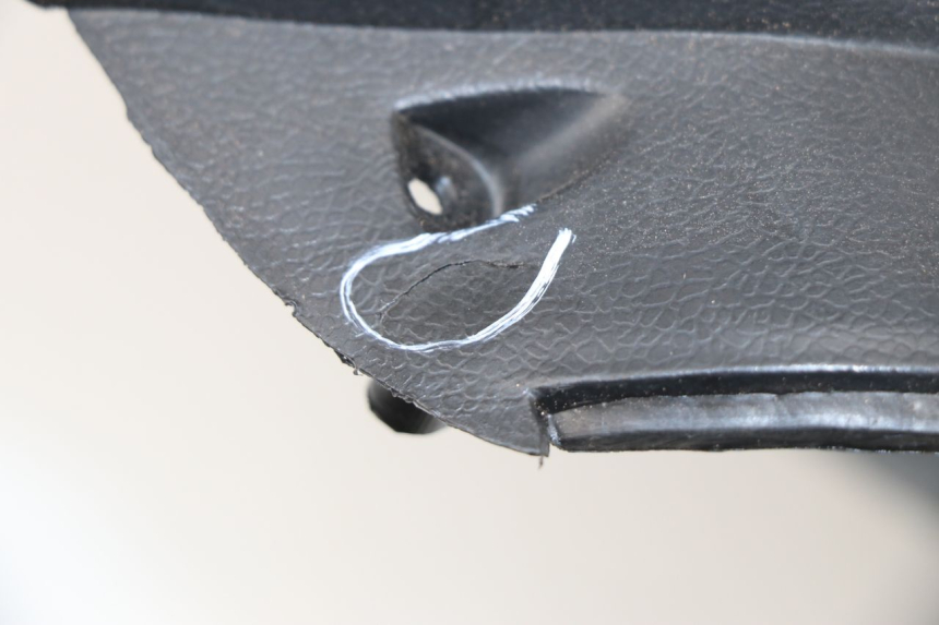 photo de TAPA FRONTAL INTERIOR YIYING YY T POWER MAX 125 (2006 - 2016)