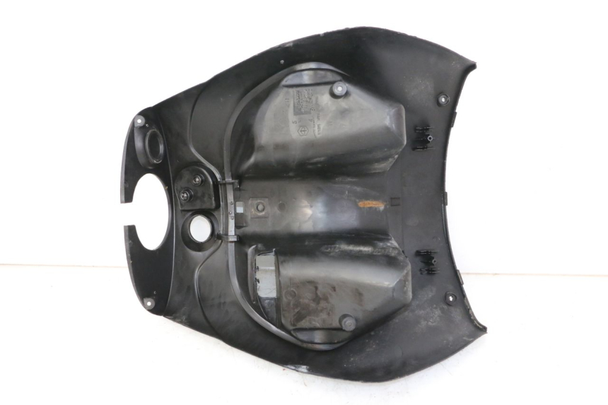 photo de PANEL INTERIOR PIAGGIO ZIP 4T 50 (2018 - 2020) - Detalles de los puntos de fijación