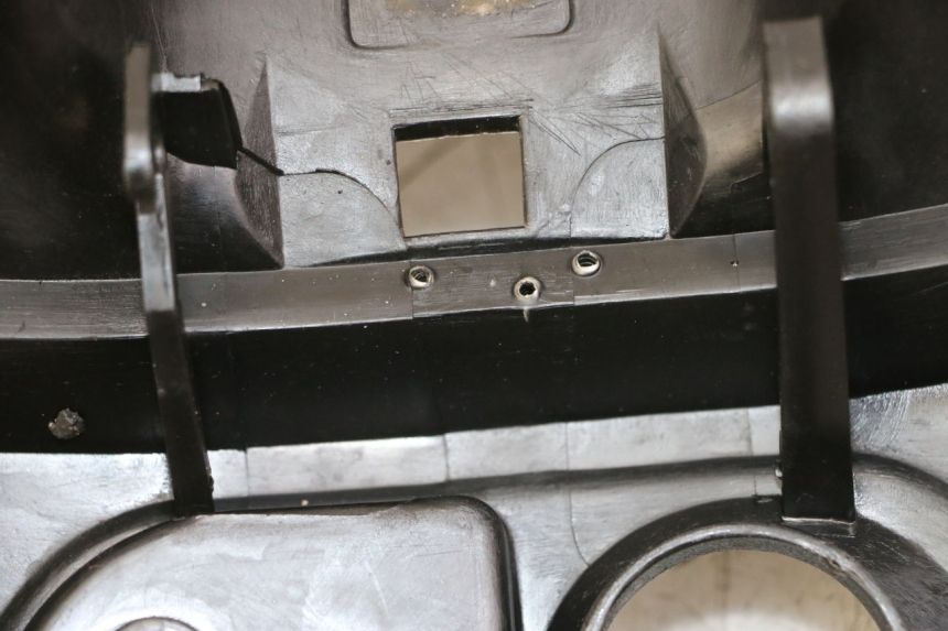 photo de PANEL INTERIOR PIAGGIO ZIP 4T 50 (2018 - 2020) - Estado de la superficie y material