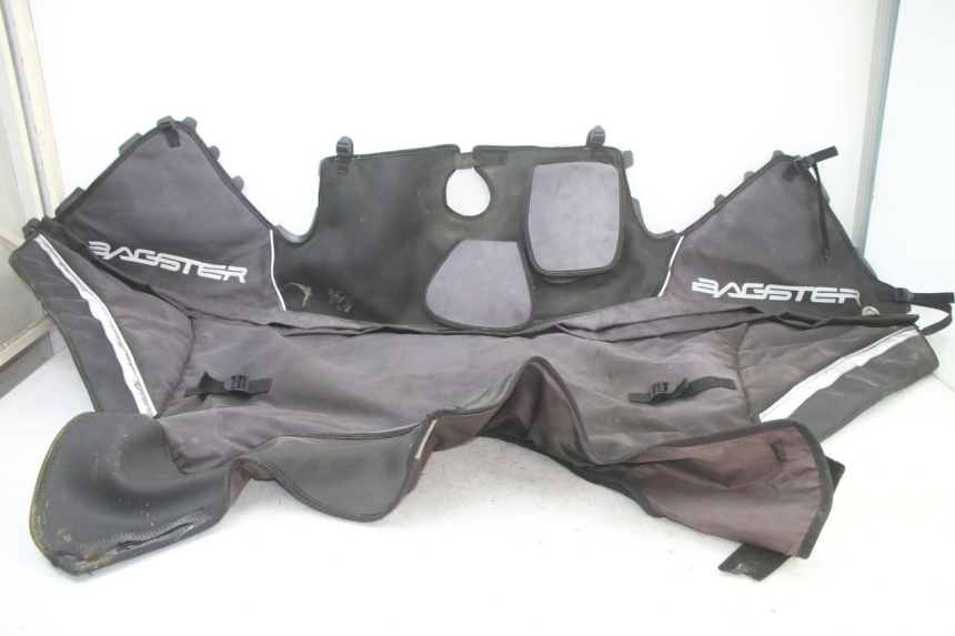 photo de CUBREPIERNAS SUZUKI BURGMAN 125 (2018 - 2021) - Vista principal