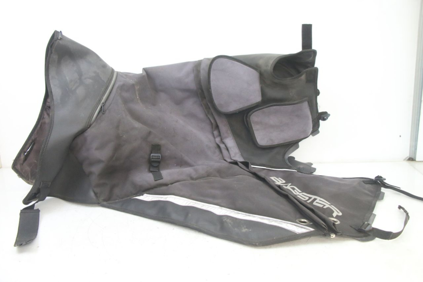 photo de CUBREPIERNAS SUZUKI BURGMAN 125 (2018 - 2021) - Otra vista del artículo