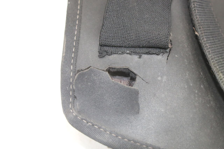 photo de CUBREPIERNAS SUZUKI BURGMAN 125 (2018 - 2021) - Estado de la superficie y material