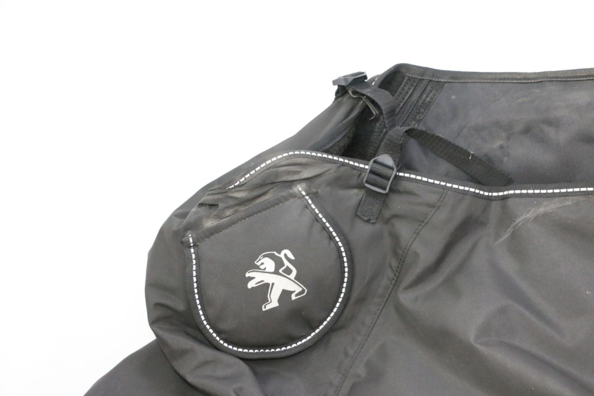 photo de CUBREPIERNAS PEUGEOT CITYSTAR 50 (2013 - 2017)