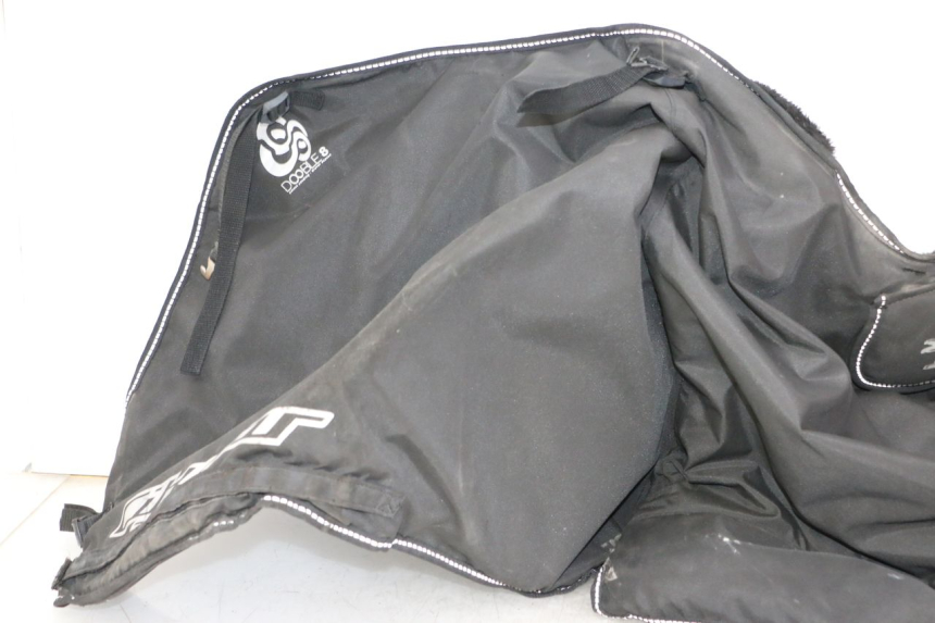 photo de CUBREPIERNAS PEUGEOT CITYSTAR 50 (2013 - 2017)