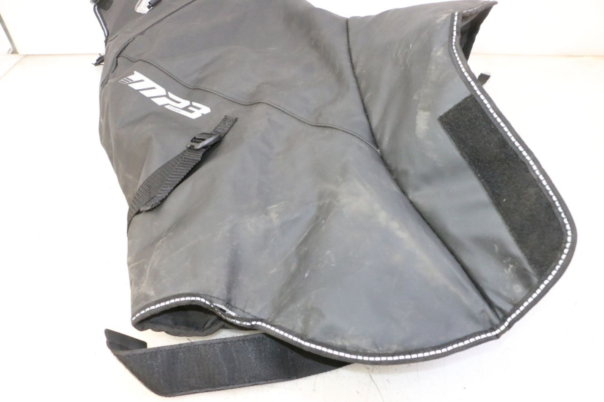 photo de CUBREPIERNAS PIAGGIO MP3 HPE 310 (2024 - 2025)