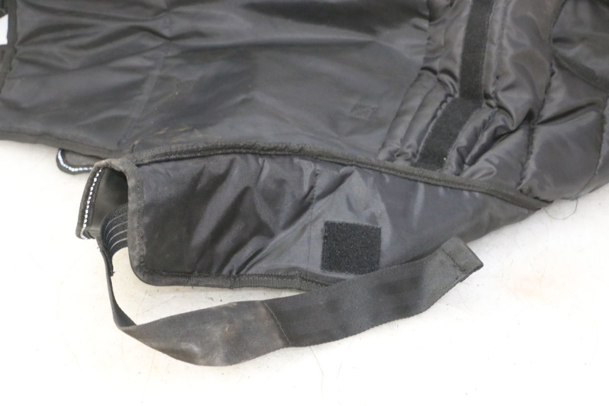 photo de CUBREPIERNAS PIAGGIO MP3 HPE 310 (2024 - 2025)