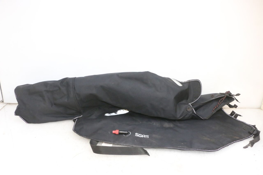 photo de CUBREPIERNAS PIAGGIO MP3 500 (2016 - 2018) - Inspección visual detallada