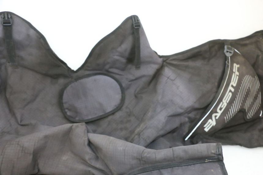 photo de CUBREPIERNAS PIAGGIO XEVO - X EVO 125 (2007 - 2016) - Zoom estado de uso