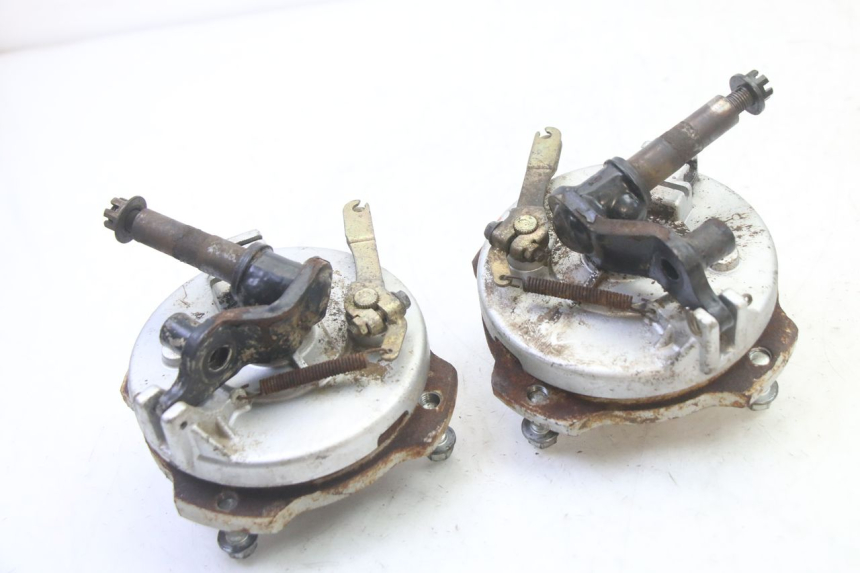 photo de FRENO TAMBOR DELANTERO HYTRACK S 150 (2003 - 2011)