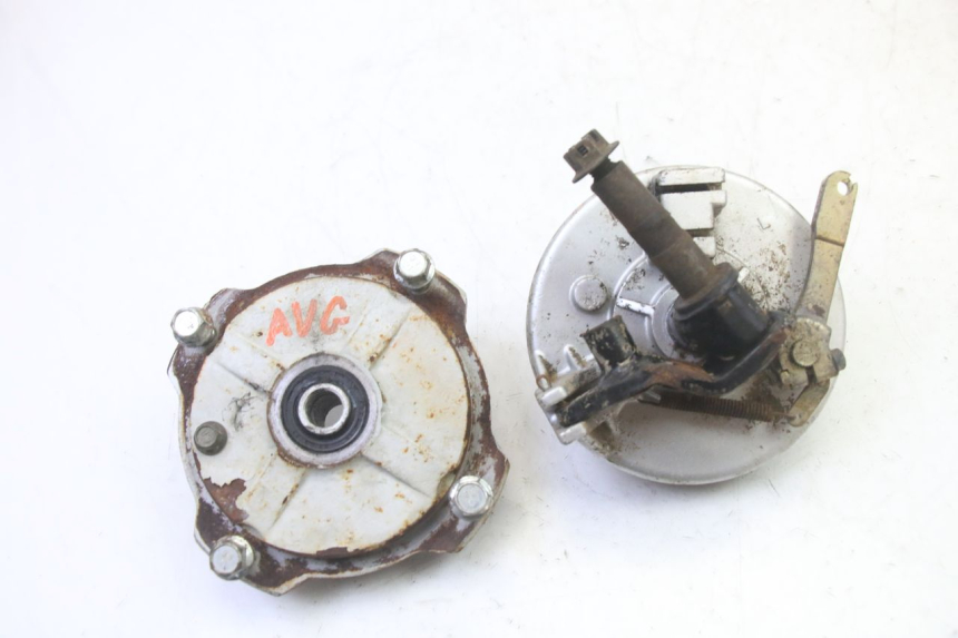 photo de FRENO TAMBOR DELANTERO HYTRACK S 150 (2003 - 2011)