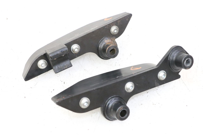 photo de PROTECTORES MOTORE SUZUKI GSR 750 (2011 - 2017)
