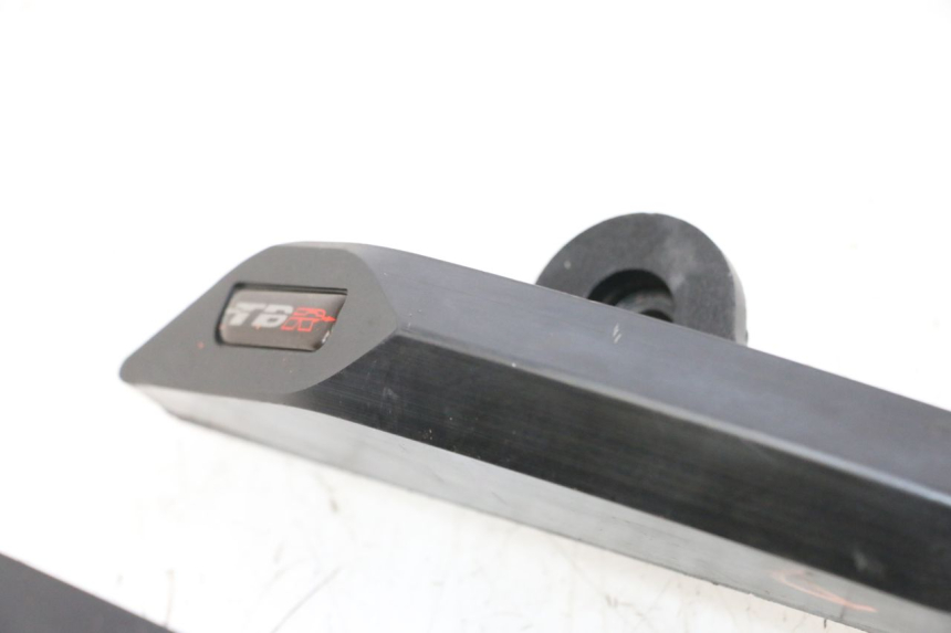 photo de PROTECTORES MOTORE SUZUKI GSR 750 (2011 - 2017)