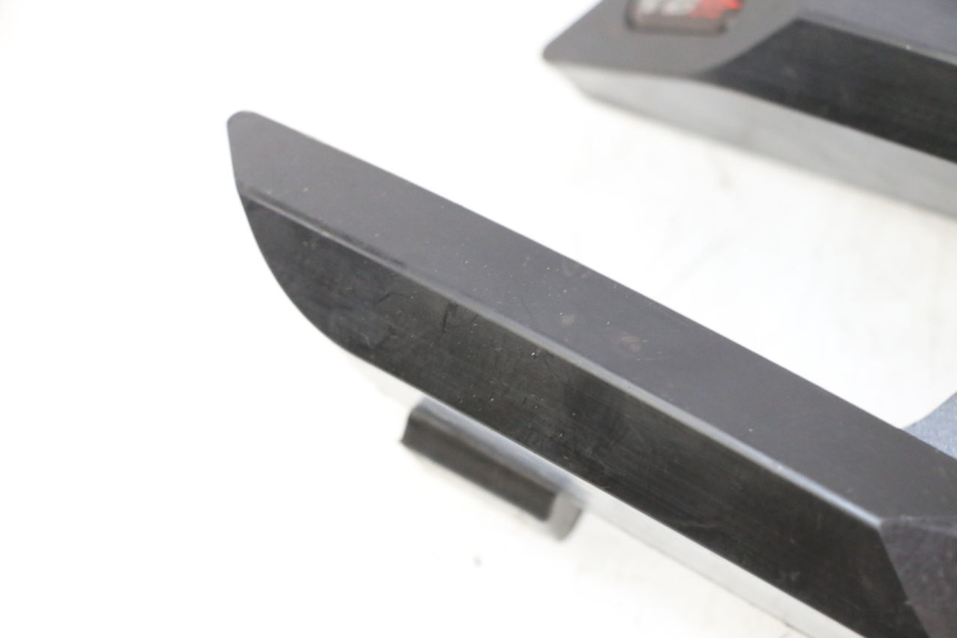 photo de PROTECTORES MOTORE SUZUKI GSR 750 (2011 - 2017)