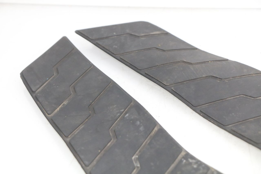 photo de ALFOMBRA DE PASO HONDA FES PANTHEON 2T 125 (1998 - 2002)