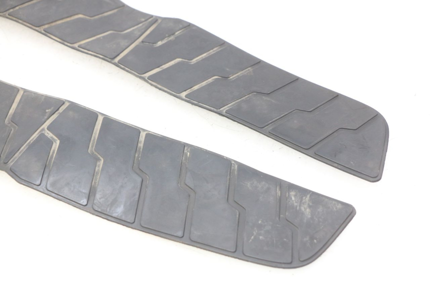 photo de ALFOMBRA DE PASO HONDA FES PANTHEON 2T 125 (1998 - 2002)