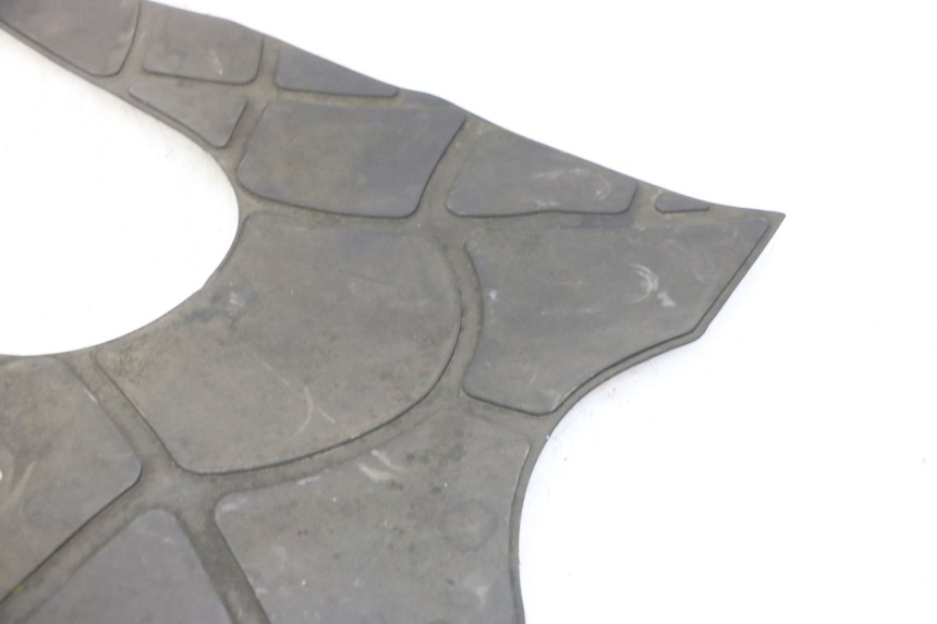 photo de TAPA REPOSAPIES GOMMA KYMCO GRAND DINK 125 (2002 - 2007)