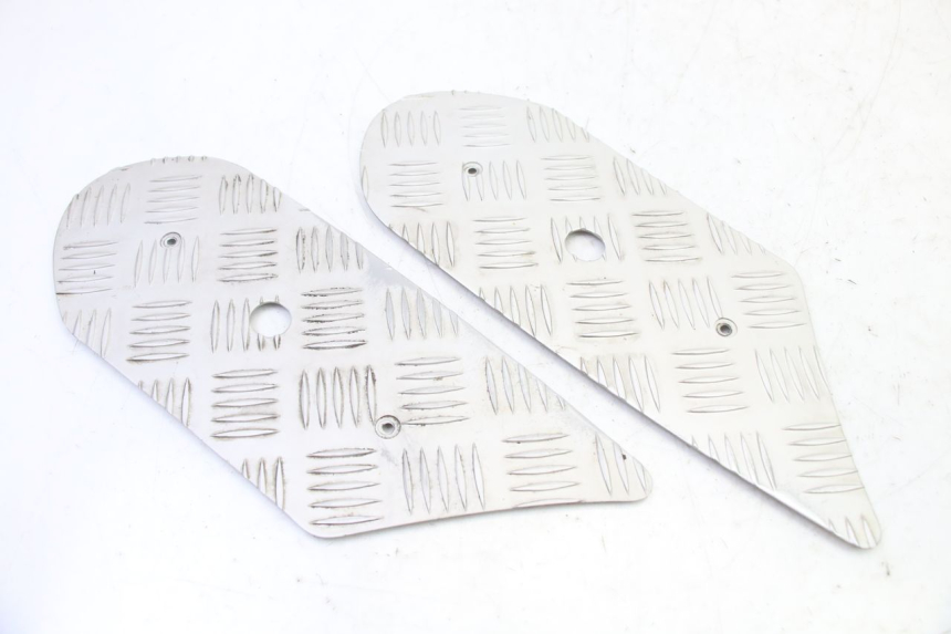 photo de ALFOMBRA PARA PISOS PEUGEOT KISBEE 4T 50 (2018 - 2022)