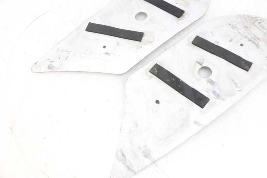 photo de ALFOMBRA PARA PISOS PEUGEOT KISBEE 4T 50 (2018 - 2022) - Detalle de la pieza