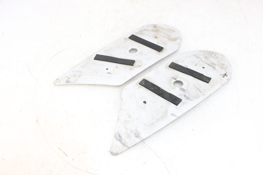 photo de ALFOMBRA PARA PISOS PEUGEOT KISBEE 4T 50 (2018 - 2022) - Otra perspectiva