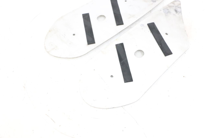 photo de ALFOMBRA PARA PISOS PEUGEOT KISBEE 4T 50 (2018 - 2022) - Detalle de la pieza