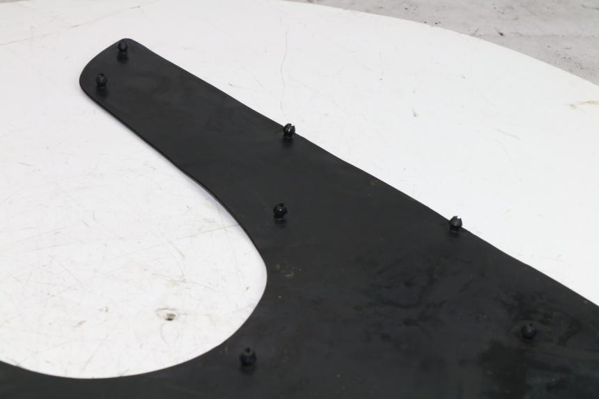 photo de TAPA REPOSAPIES GOMMA KYMCO GRAND DINK 125 (2002 - 2007)