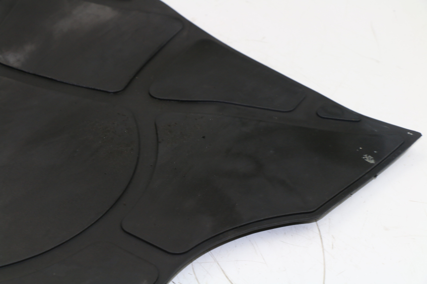 photo de TAPA REPOSAPIES GOMMA KYMCO GRAND DINK 125 (2002 - 2007)