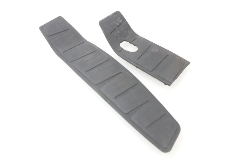 photo de ALFOMBRA PARA ESTRIBO PIAGGIO MP3 LT 400 (2007 - 2012)