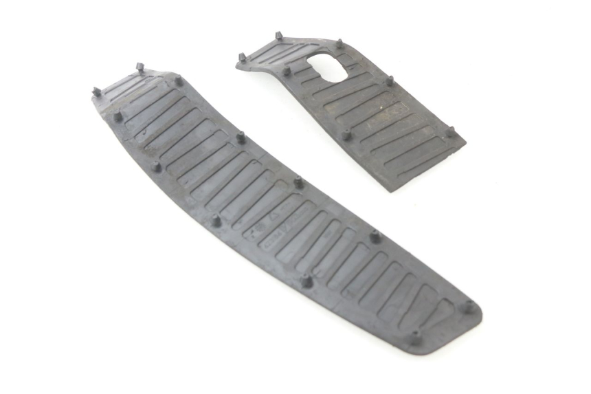 photo de ALFOMBRA PARA ESTRIBO PIAGGIO MP3 LT 400 (2007 - 2012)
