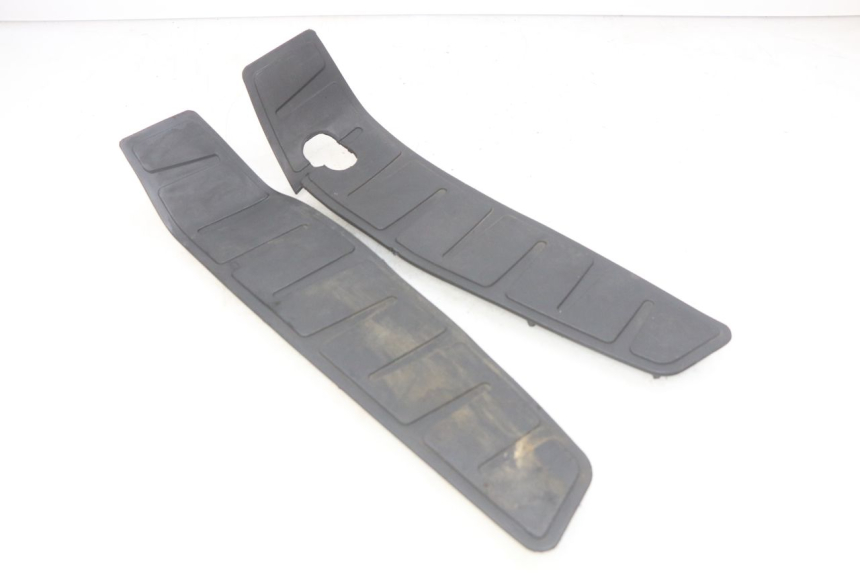 photo de ALFOMBRA DE PASO PIAGGIO MP3 500 (2014 - 2016)