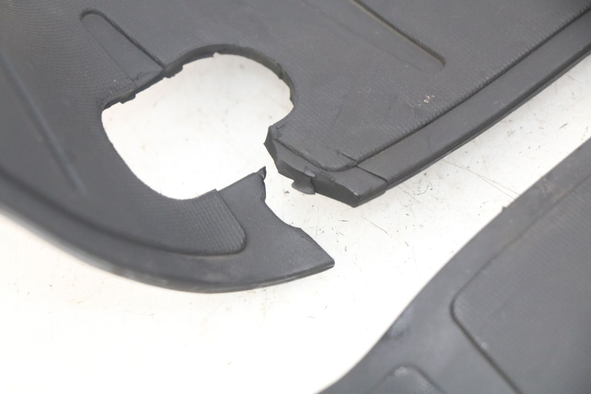 photo de ALFOMBRA DE PASO PIAGGIO MP3 500 (2014 - 2016)