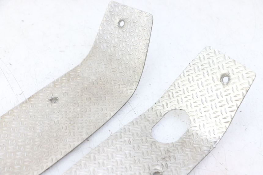 photo de TAPA REPOSAPIES GOMMA PIAGGIO MP3 500 (2011 - 2015)