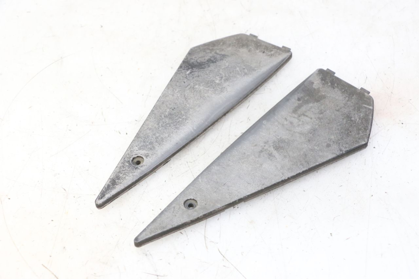 photo de ALFOMBRA DE PASO PIAGGIO NEW TYPHOON 50 (2010 - 2017)