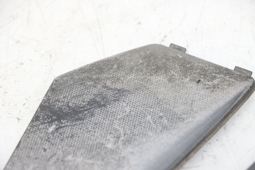 photo de ALFOMBRA DE PASO PIAGGIO NEW TYPHOON 50 (2010 - 2017)