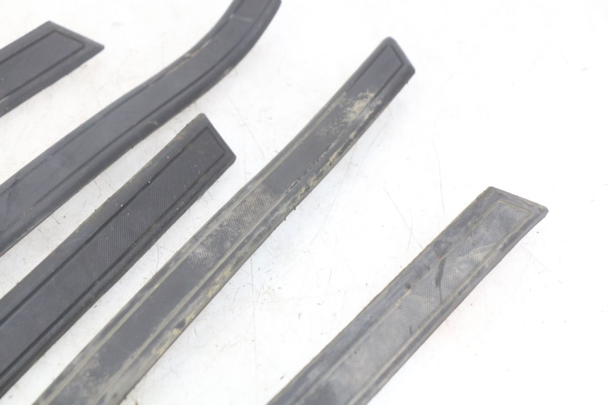 photo de ALFOMBRA PARA PISOS PEUGEOT DJANGO 4T 50 (2014 - 2019)