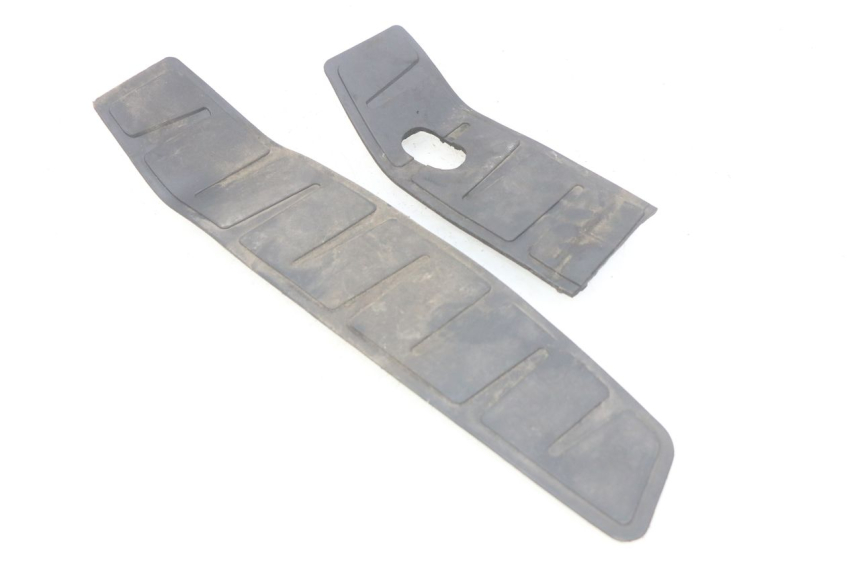 photo de ALFOMBRA DE PASO PIAGGIO MP3 LT 300 (2010 - 2016)