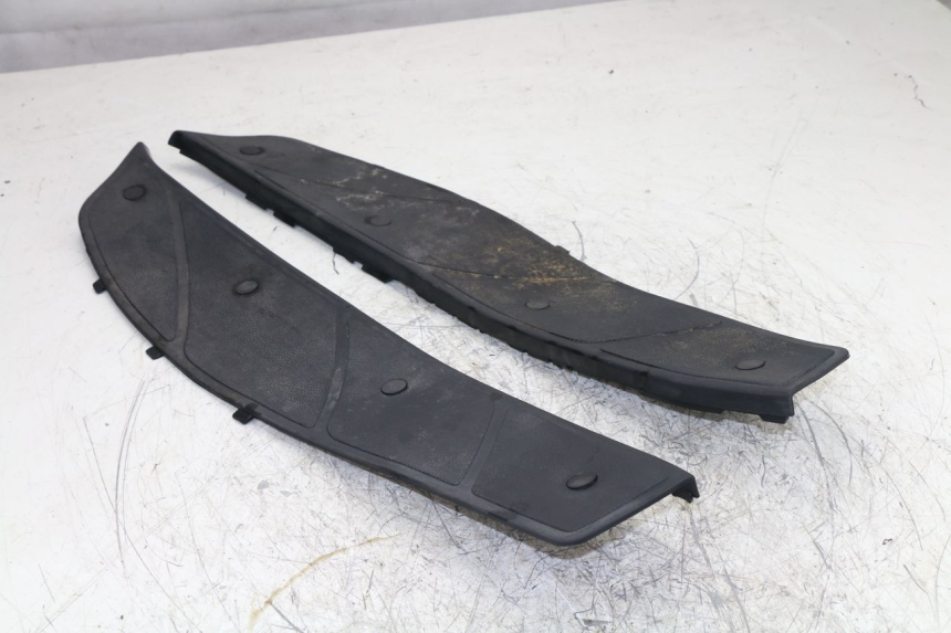 photo de TAPA REPOSAPIES GOMMA PIAGGIO X9 EVOLUTION 125 (2003 - 2007)