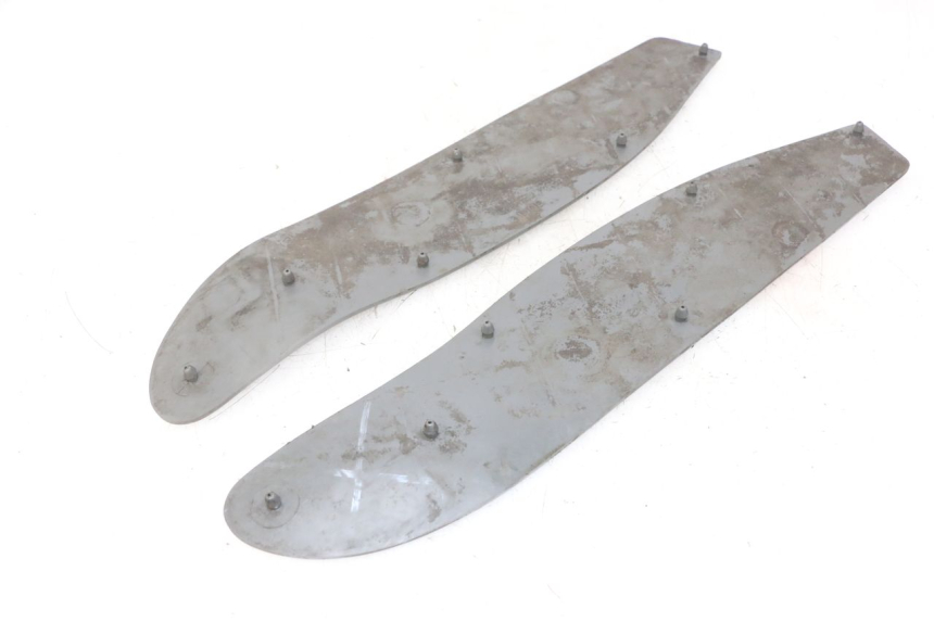 photo de TAPA REPOSAPIES GOMMA APRILIA RALLY AC 50 (1995 - 2004)