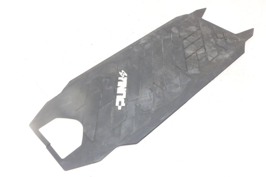 photo de TAPA REPOSAPIES GOMMA PUNK ELECTRIC RIDER 1