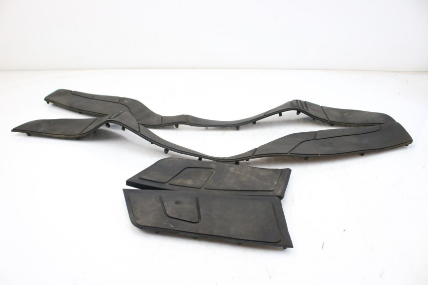 photo de ALFOMBRA PARA PISOS SUZUKI AN BURGMAN 400 (2006 - 2010)