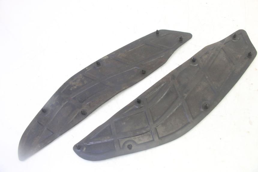 photo de TAPA REPOSAPIES GOMMA YAMAHA X-CITY XCITY 125 (2007 - 2008)