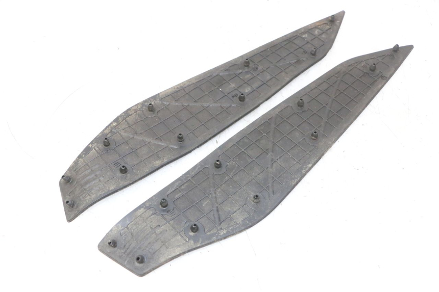 photo de ALFOMBRA DE PASO YAMAHA X-MAX XMAX 250 (2006 - 2009)